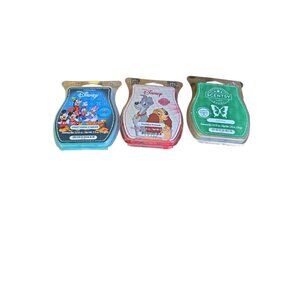 Scentsy wax bars Lot Of Three Disney & friends, Lady & Tramp, Iced Pine Scents
